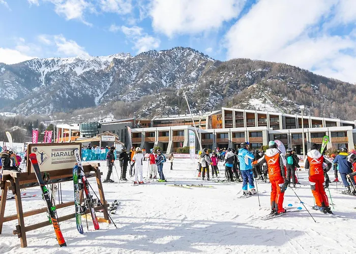 La Tana Dello Scoiattolo Skiing Nearby - Happy Rentals