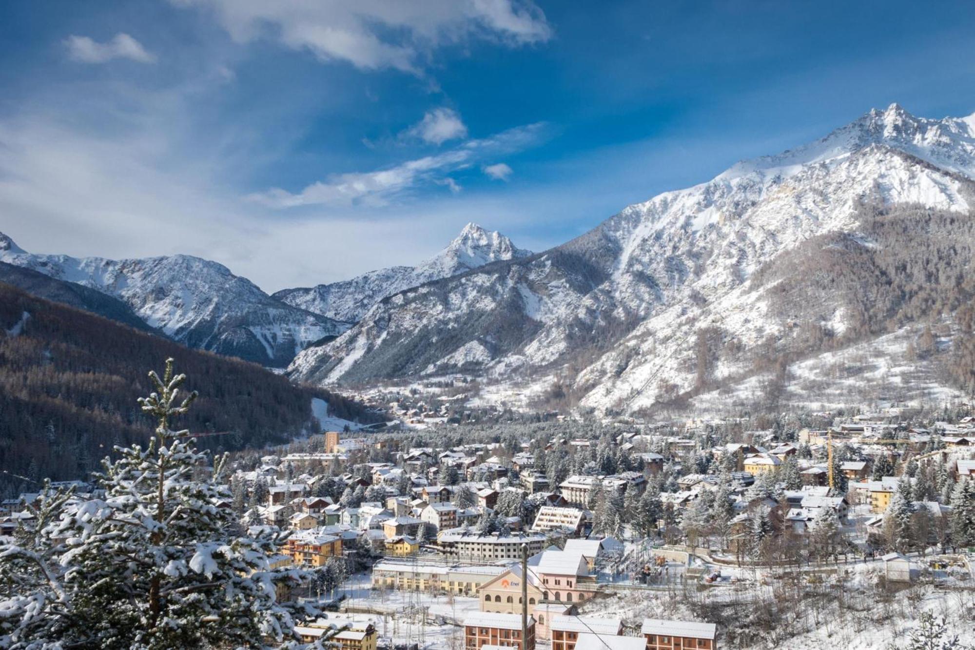 Apartment La Tana Dello Scoiattolo Skiing Nearby - Happy Bardonecchia
